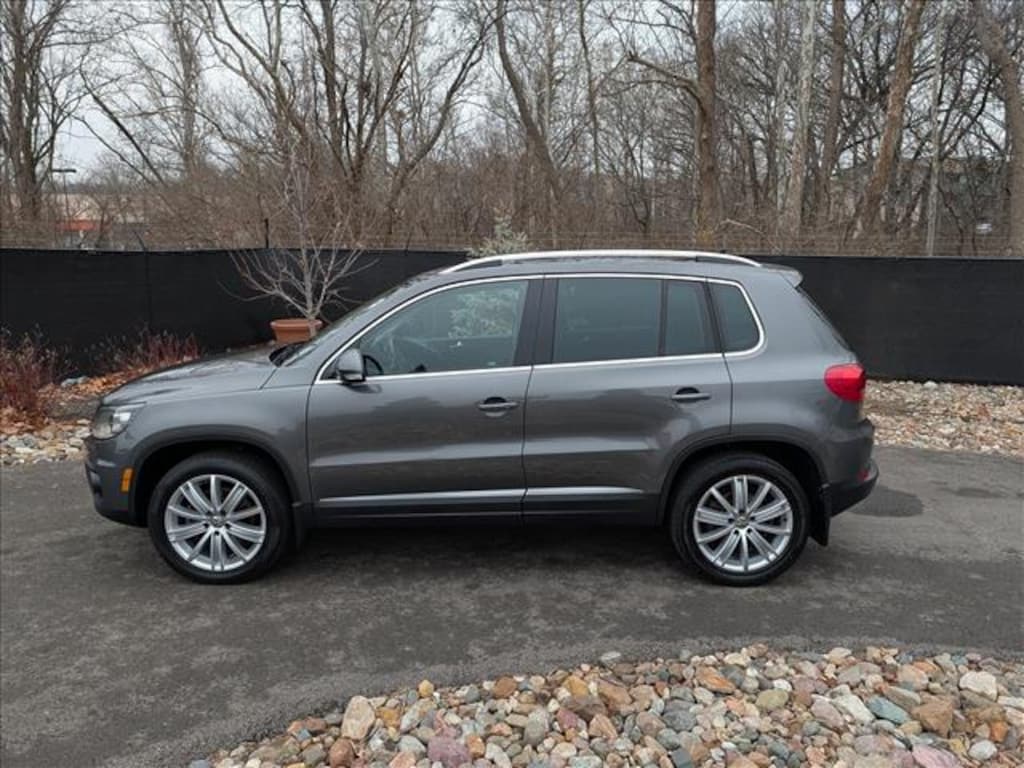 Used 2016 Volkswagen Tiguan 2.0T SUV