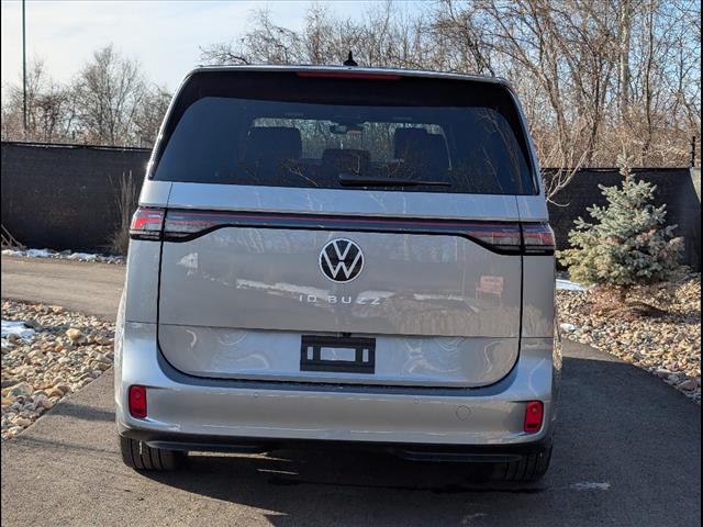 2025 Volkswagen ID. Buzz Pro S photo 4