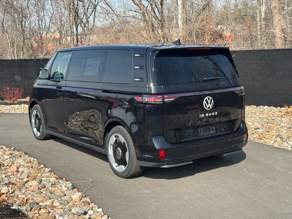 2025 Volkswagen ID. Buzz Pro S photo 3