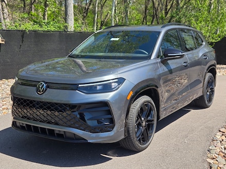 2026 Volkswagen Tiguan 2.0T SE R-Line Black SUV