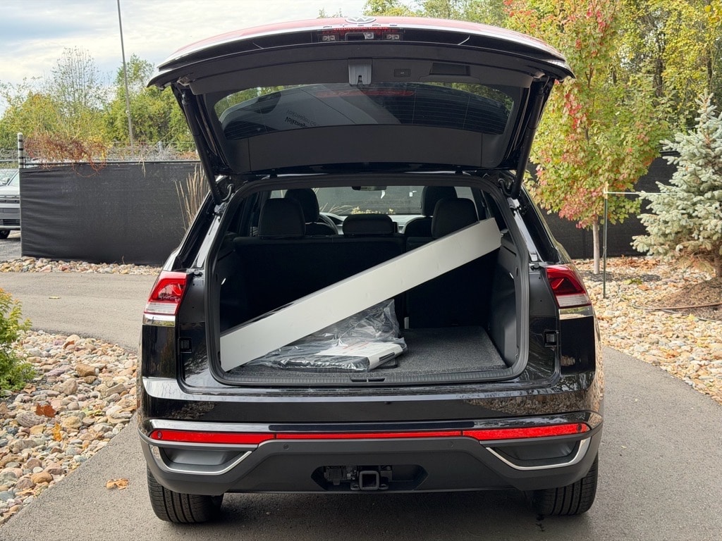 2026 Volkswagen Atlas Cross Sport SE w/Tech - Photo 16
