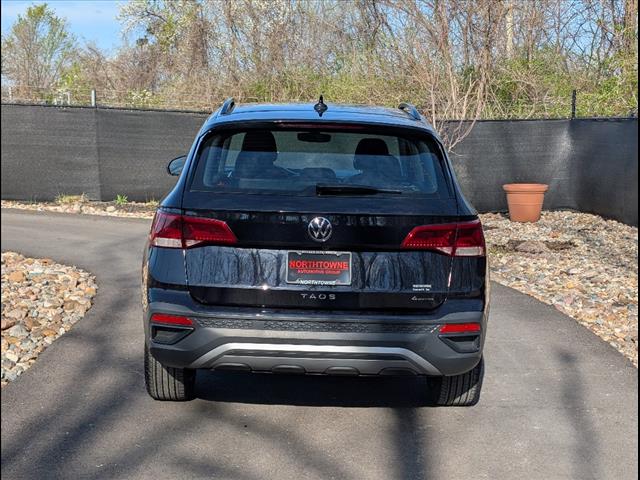 2023 Volkswagen Taos S photo 4