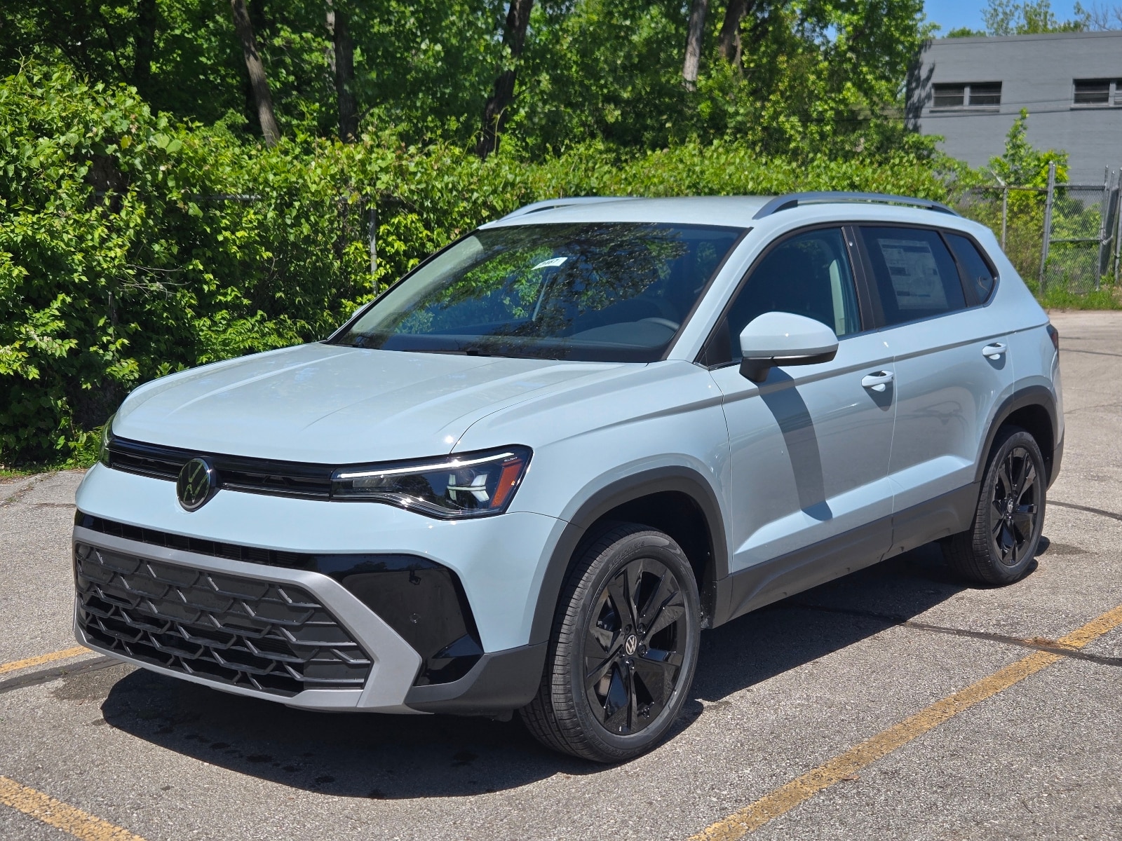 2026 Volkswagen Taos 1.5T SE's photo