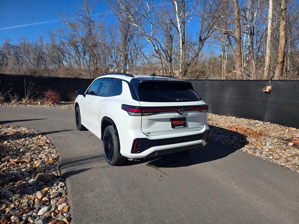New 2026 Volkswagen Tiguan 2.0T SE R-Line Black SUV
