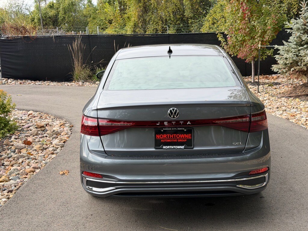 New 2026 Volkswagen Jetta 1.5T SEL Sedan