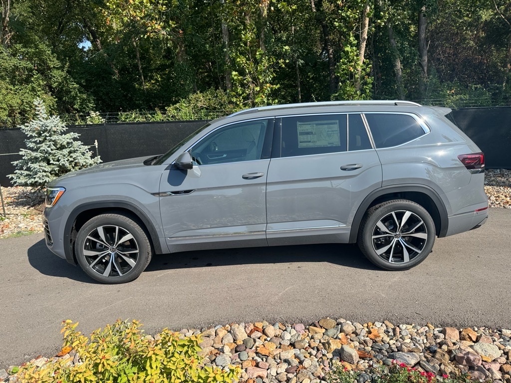 New 2026 Volkswagen Atlas 2.0T SEL Premium R-Line SUV