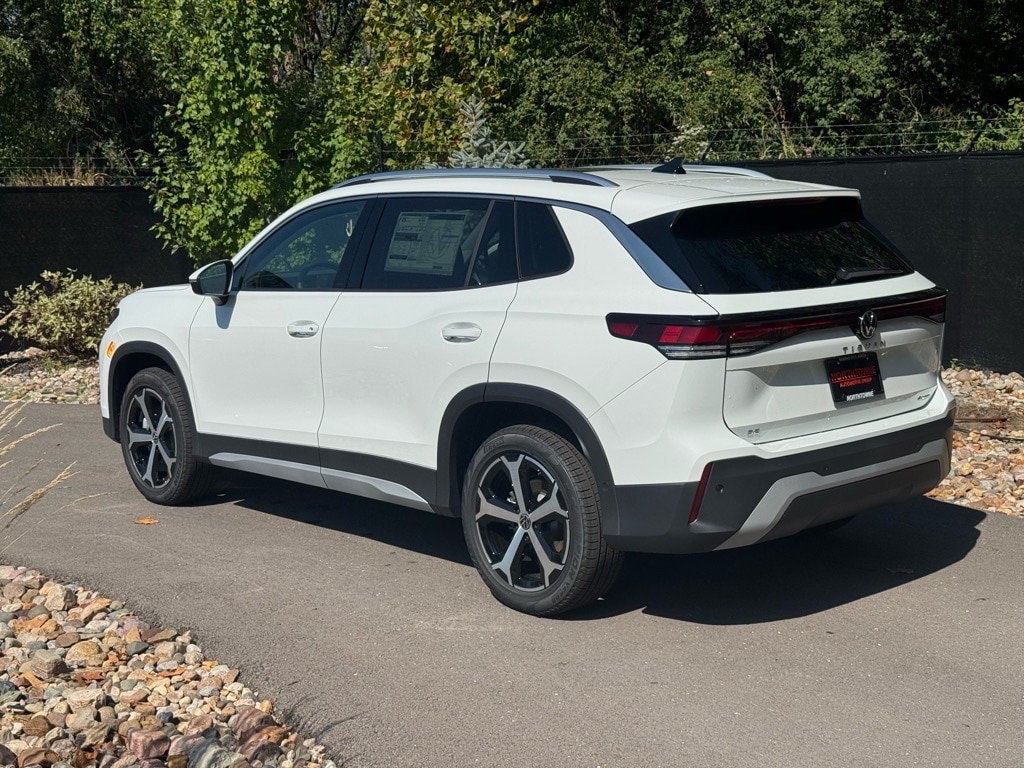 New 2025 Volkswagen Tiguan 2.0T SE SUV