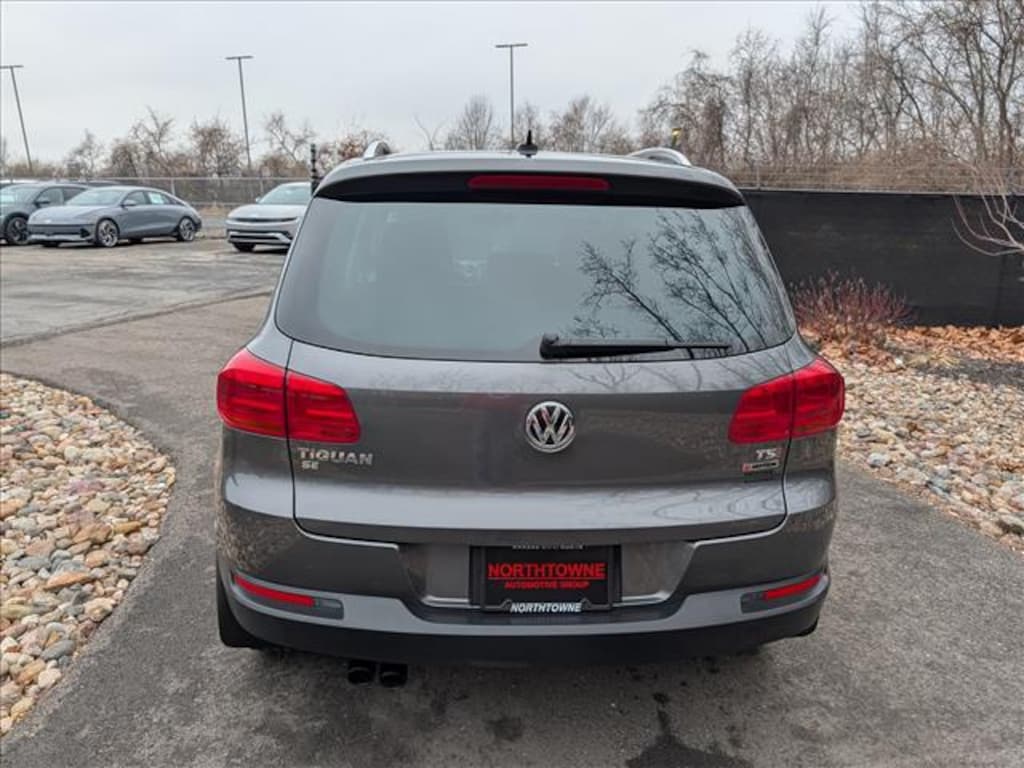 Used 2016 Volkswagen Tiguan 2.0T SUV