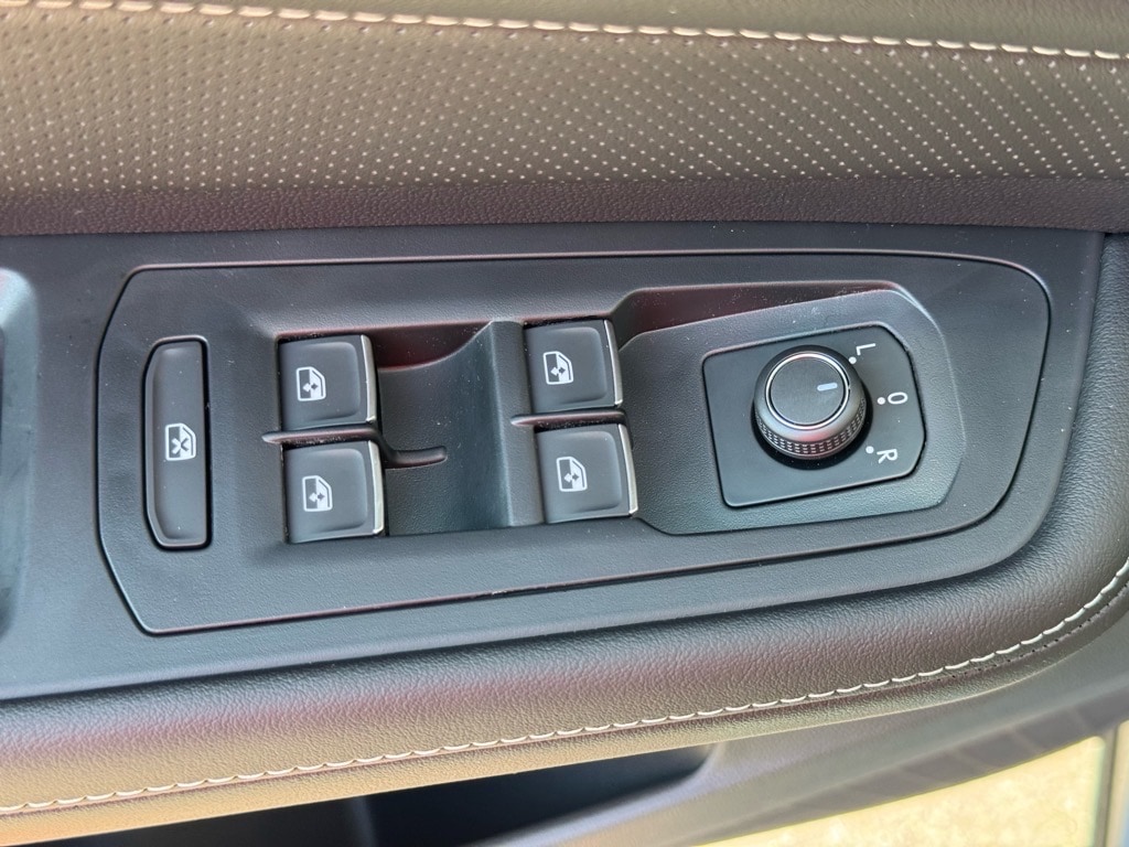 2026 Volkswagen Atlas SE w/Tech - Photo 25