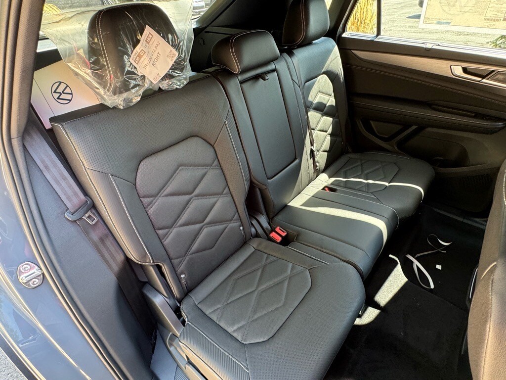 2026 Volkswagen Atlas Cross Sport SE w/Tech - Photo 14