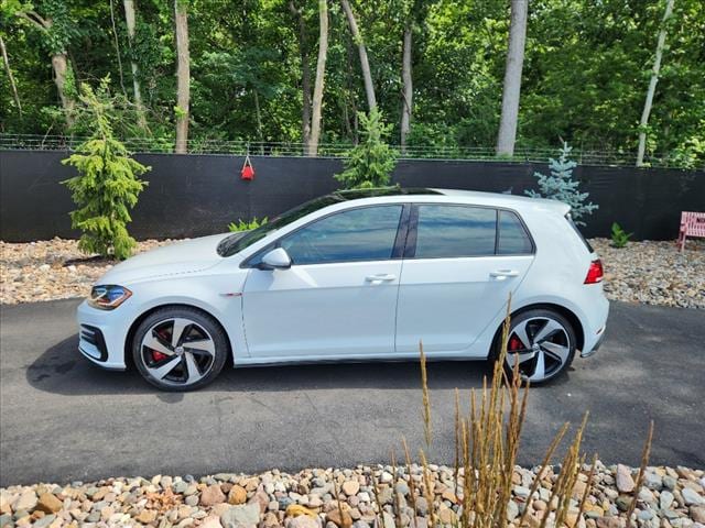 Used 2020 Volkswagen Golf GTI SE with VIN 3VW6T7AU1LM002737 for sale in Kansas City