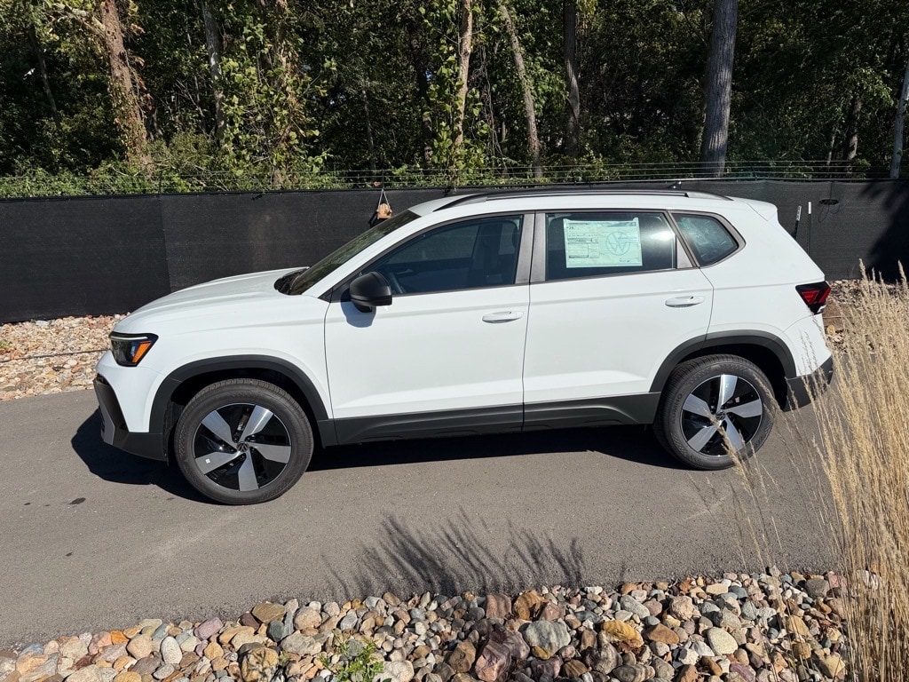 New 2025 Volkswagen Taos 1.5T S SUV