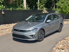 2025 Volkswagen Jetta 1.5T SE Sedan