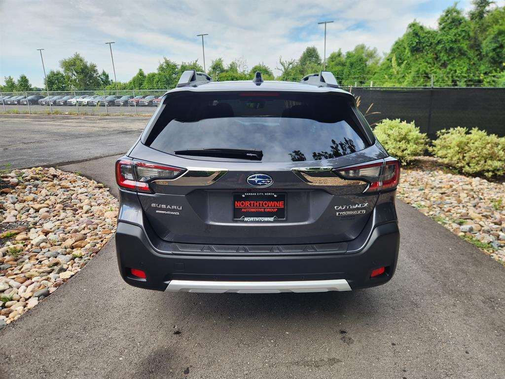 2024 Subaru Outback Touring XT photo 4