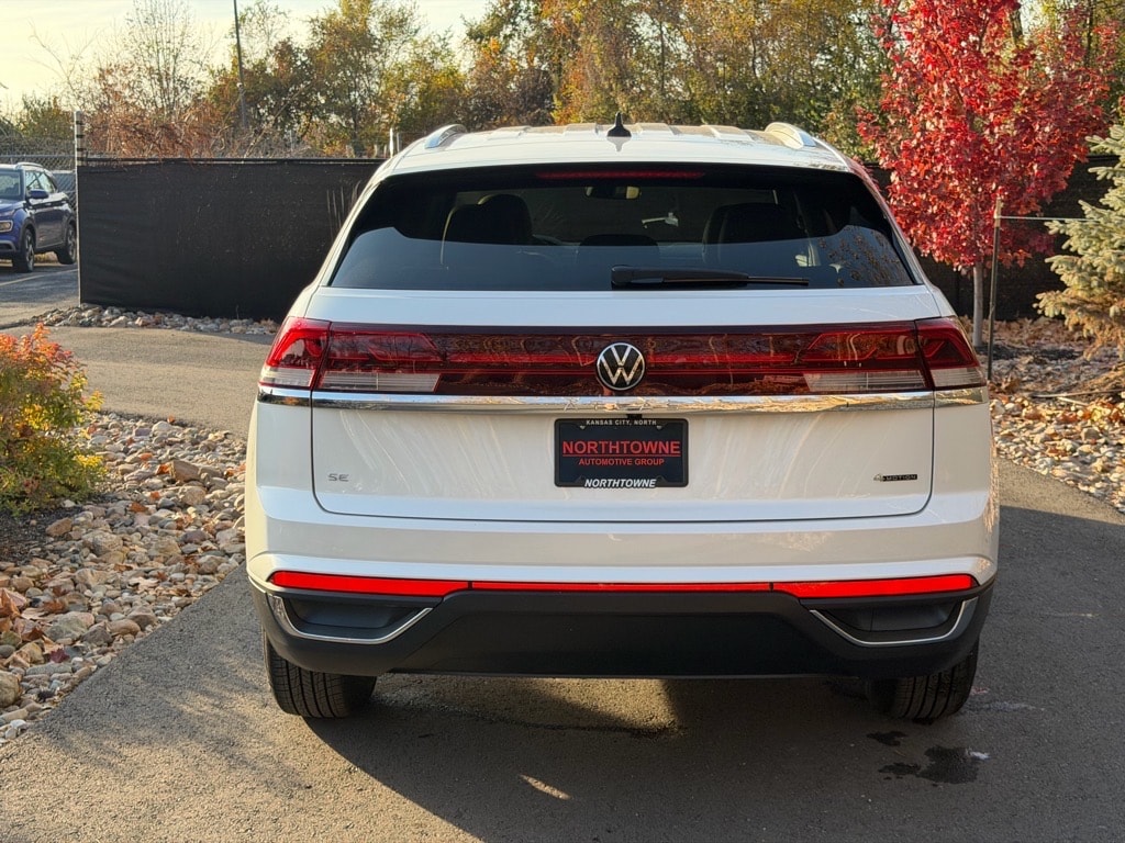 New 2026 Volkswagen Atlas Cross Sport 2.0T SE SUV