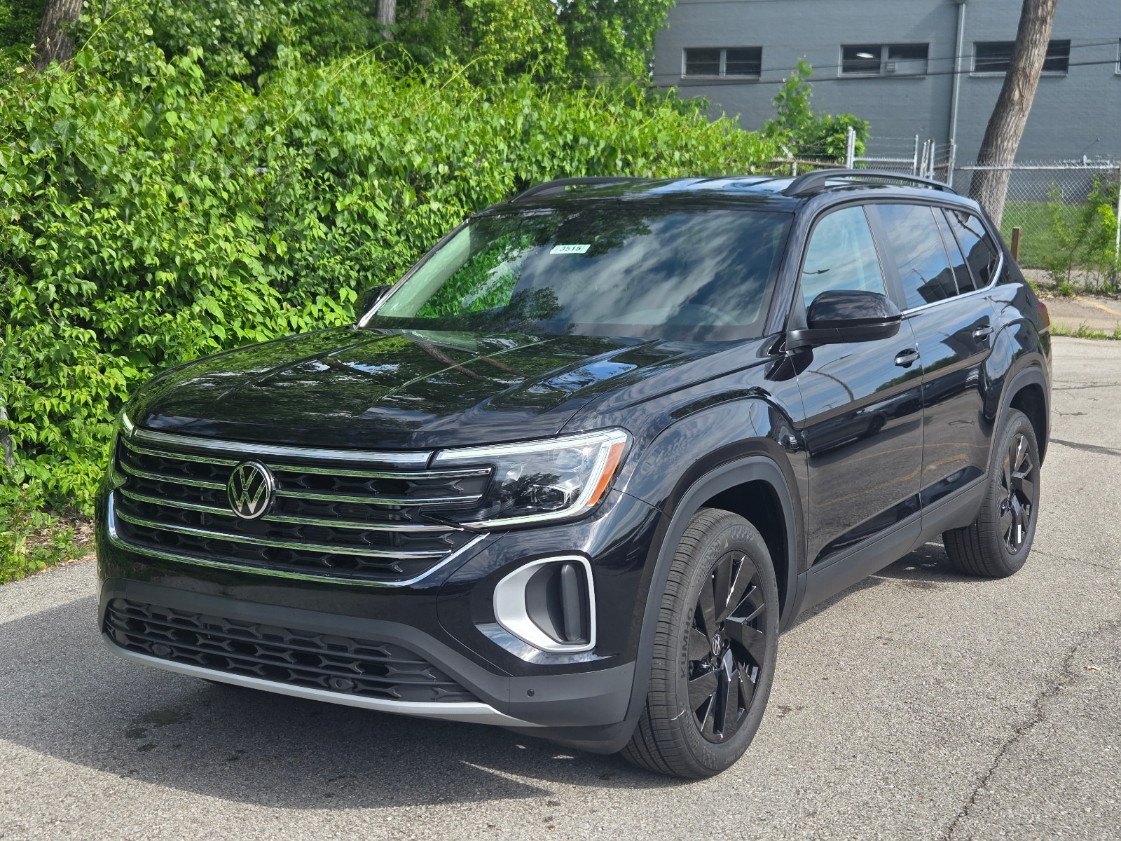 2026 Volkswagen Atlas 2.0T SE w/Tech 4MOTION's photo
