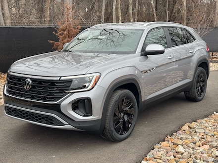 2025 Volkswagen Atlas Cross Sport 2.0T SE w/Technology SUV