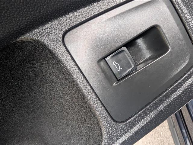 2023 Volkswagen Tiguan SE - Photo 31