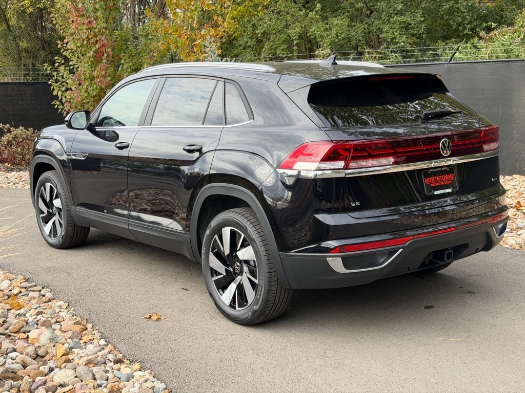 New 2026 Volkswagen Atlas Cross Sport 2.0T SE w/Technology SUV
