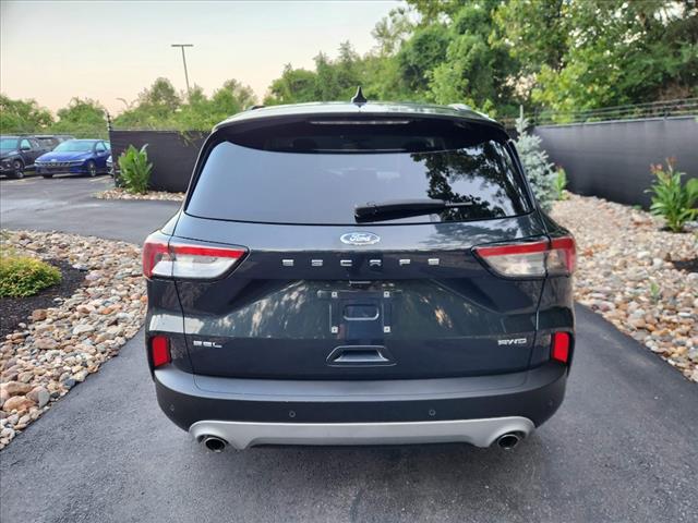 2022 Ford Escape SEL photo 4