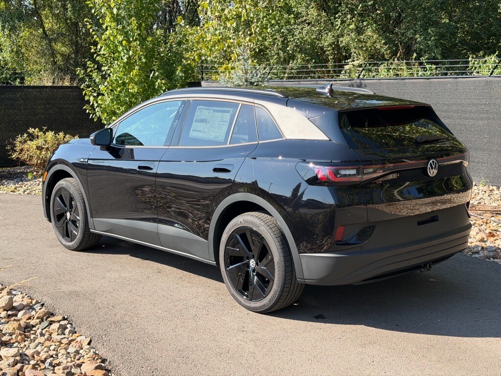 2025 Volkswagen ID.4 Pro Plus photo 3