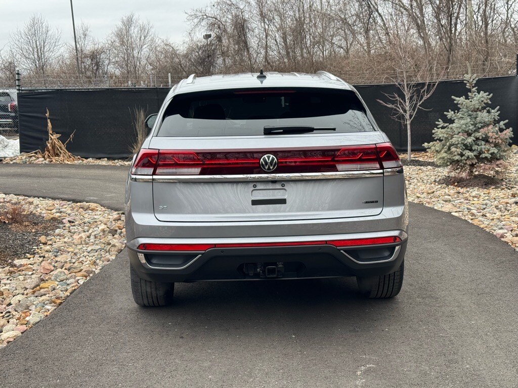2025 Volkswagen Atlas Cross Sport SE Technology photo 4