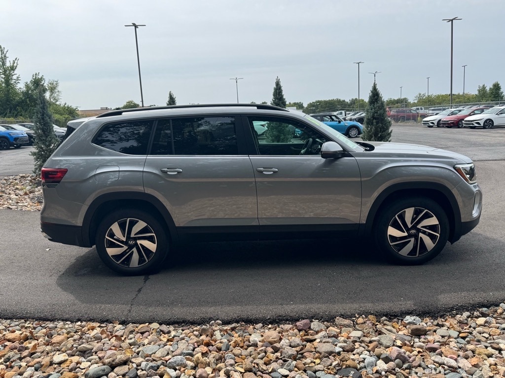 2026 Volkswagen Atlas SE w/Tech - Photo 6