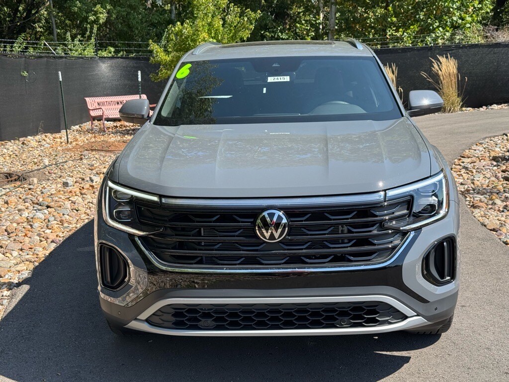 2026 Volkswagen Atlas Cross Sport SE w/Tech - Photo 8