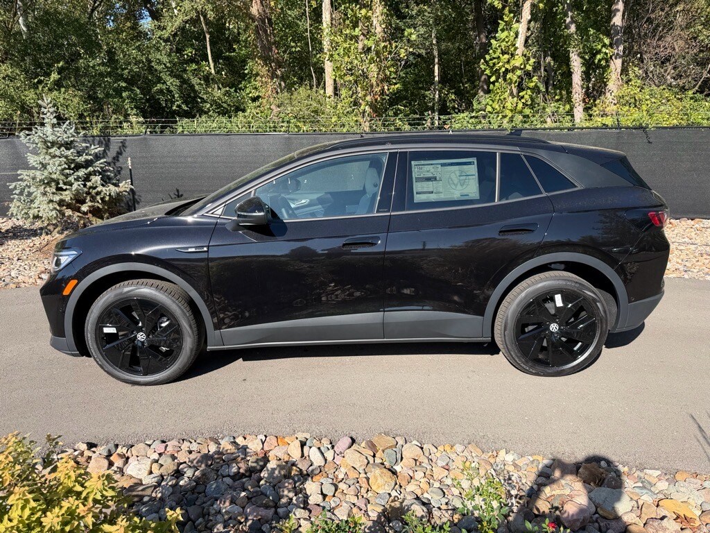 2025 Volkswagen ID.4 Pro S photo 2