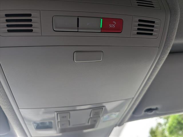 2023 Volkswagen Tiguan SE - Photo 37