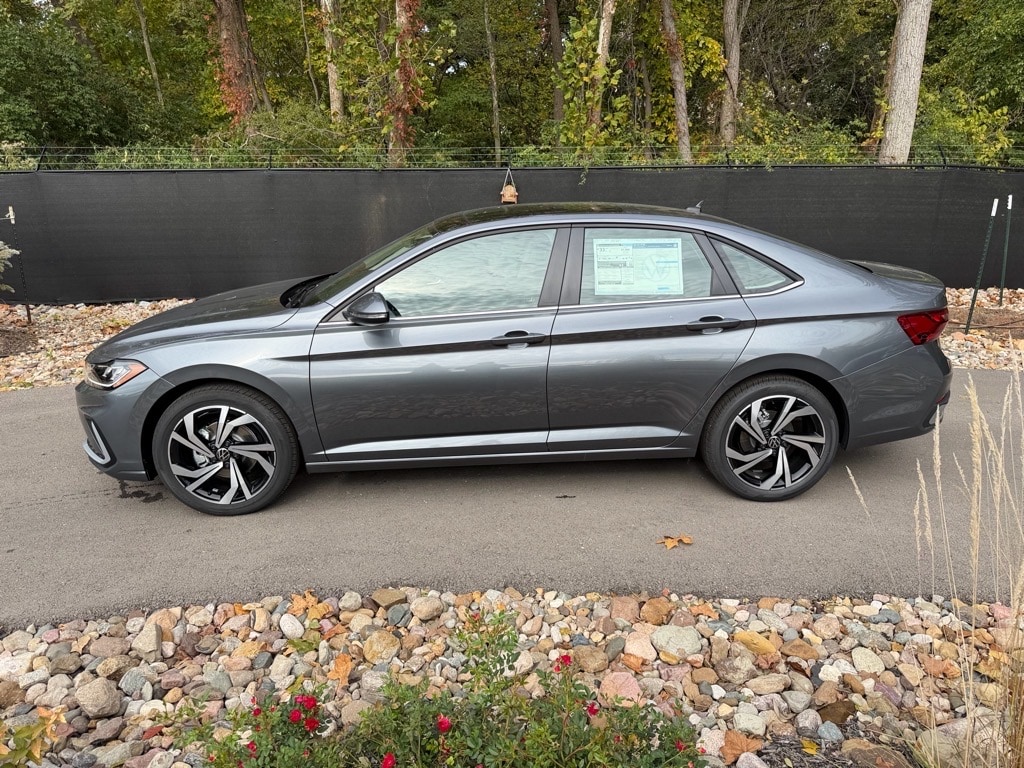 New 2026 Volkswagen Jetta 1.5T SEL Sedan