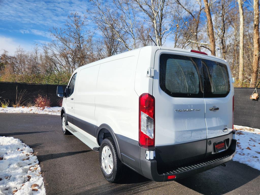 2024 Ford Transit photo 2