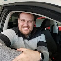 Staff member Thomas Drinnon from ID_4f31f5618238