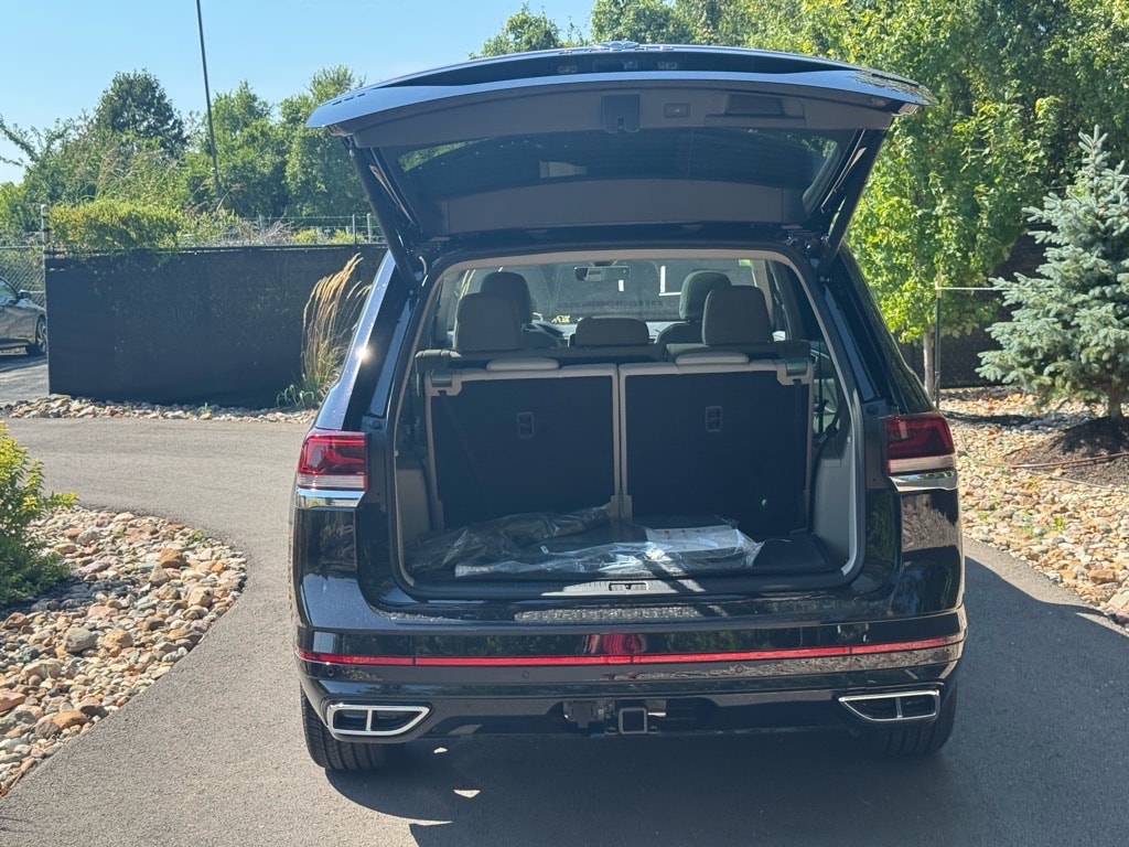 2026 Volkswagen Atlas SEL Premium R-Line - Photo 17
