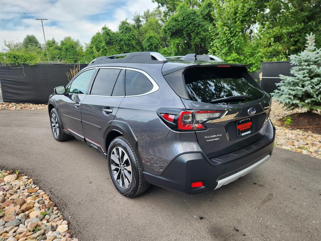 2024 Subaru Outback Touring XT photo 3