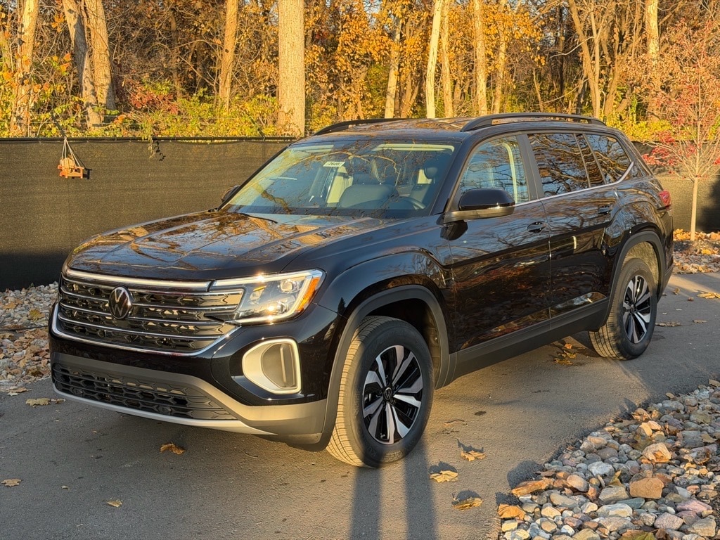 2026 Volkswagen Atlas SE's photo