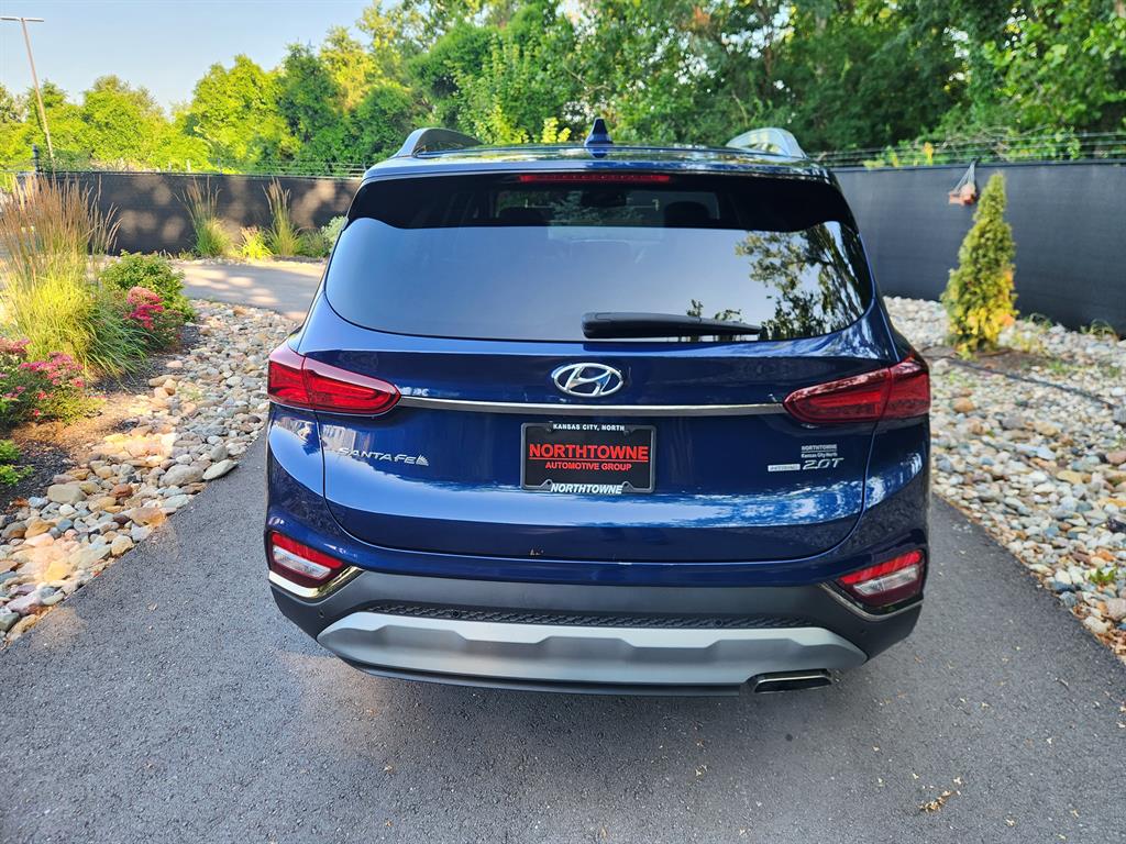 2020 Hyundai Santa Fe Limited 2.0T photo 4