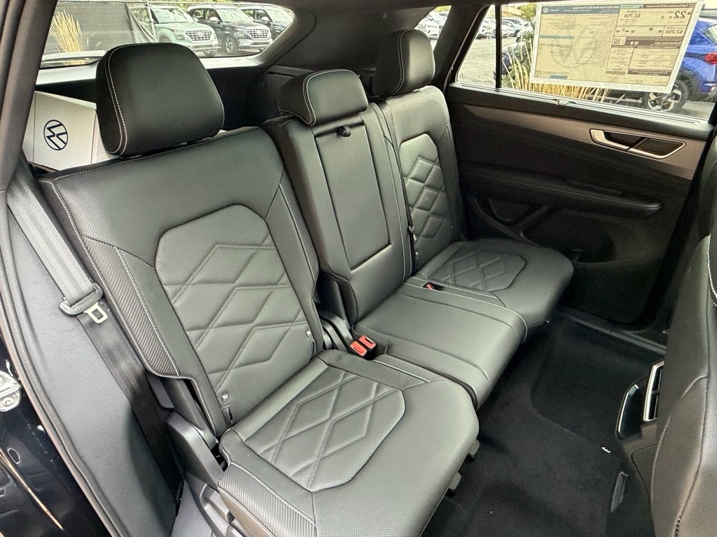 2026 Volkswagen Atlas Cross Sport SE w/Tech - Photo 14