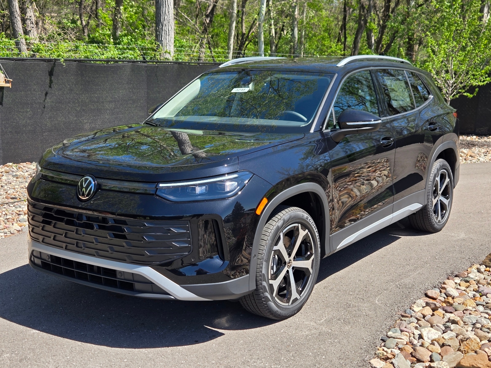 2026 Volkswagen Tiguan 2.0T SE 4Motion's photo