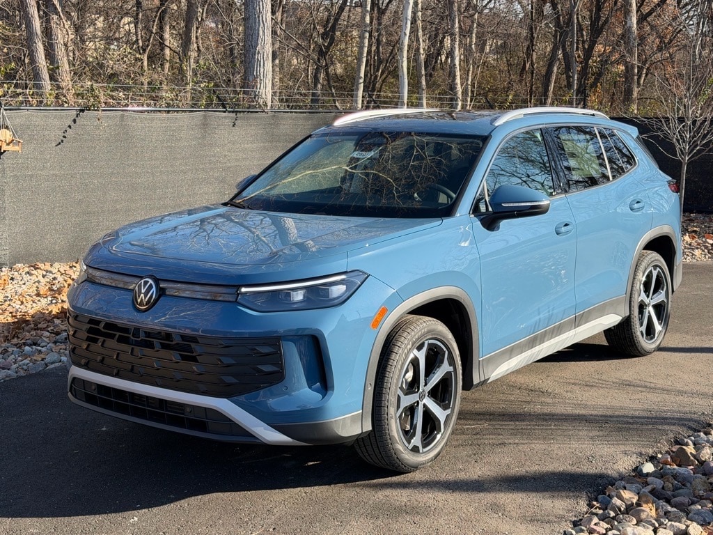 New 2026 Volkswagen Tiguan 2.0T SE SUV