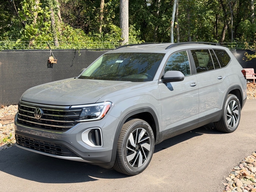 2026 Volkswagen Atlas SE w/Tech's photo