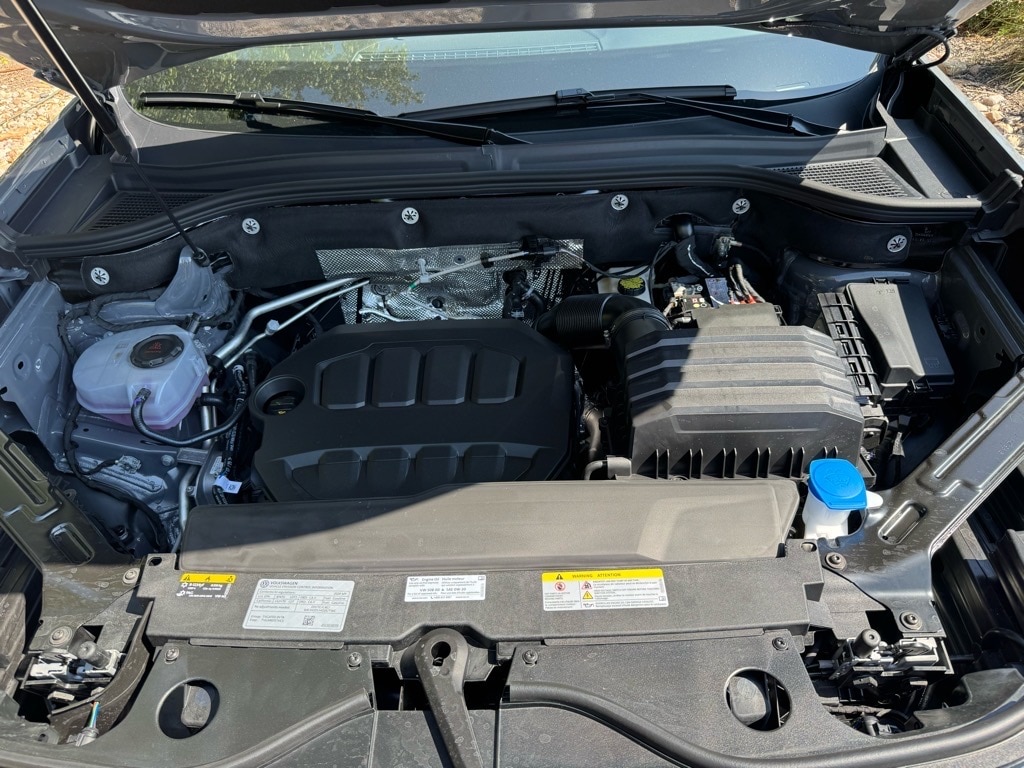 2026 Volkswagen Atlas Cross Sport SE w/Tech - Photo 10