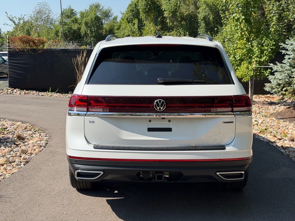 2026 Volkswagen Atlas SE Technology photo 3