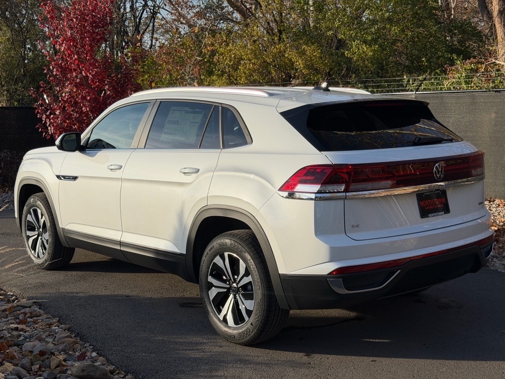 New 2026 Volkswagen Atlas Cross Sport 2.0T SE SUV