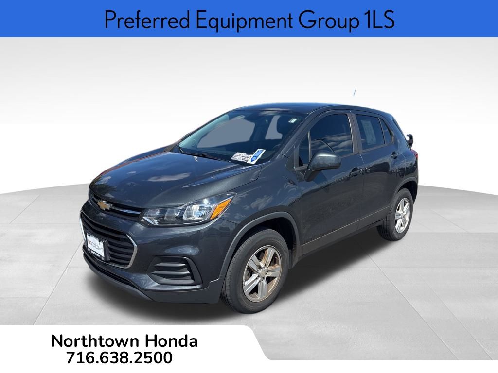 2020 Chevrolet Trax LS photo 3