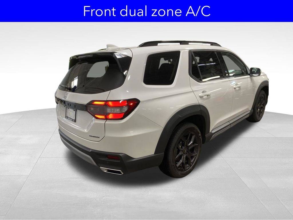 2025 Honda Pilot Touring - Photo 10