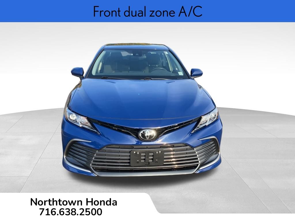 2023 Toyota Camry LE photo 3