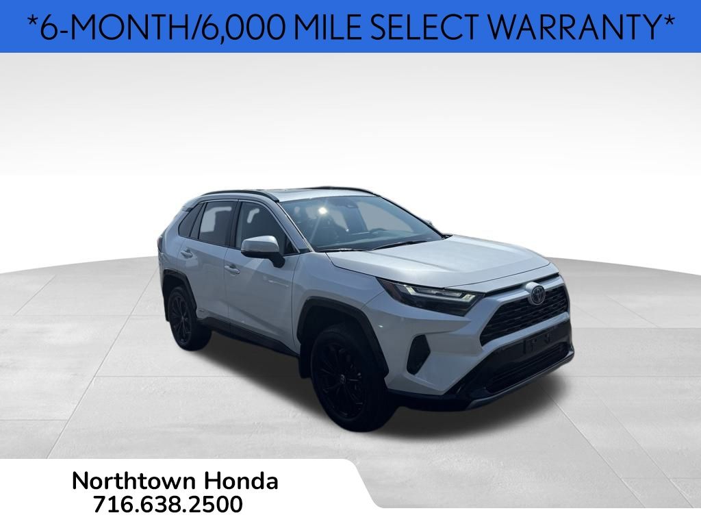 2024 Toyota RAV4 Hybrid SE photo 2
