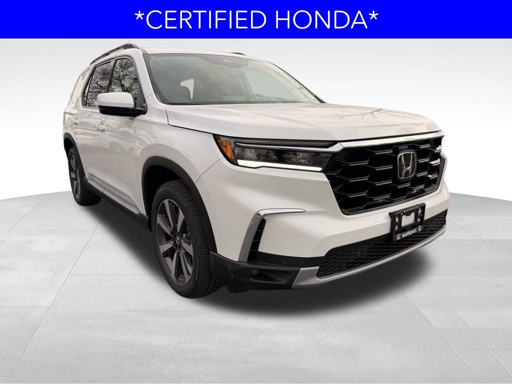 Used 2025 Honda Pilot Touring SUV