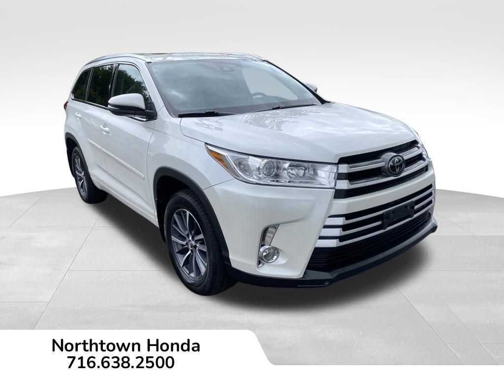 2018 Toyota Highlander SUV 